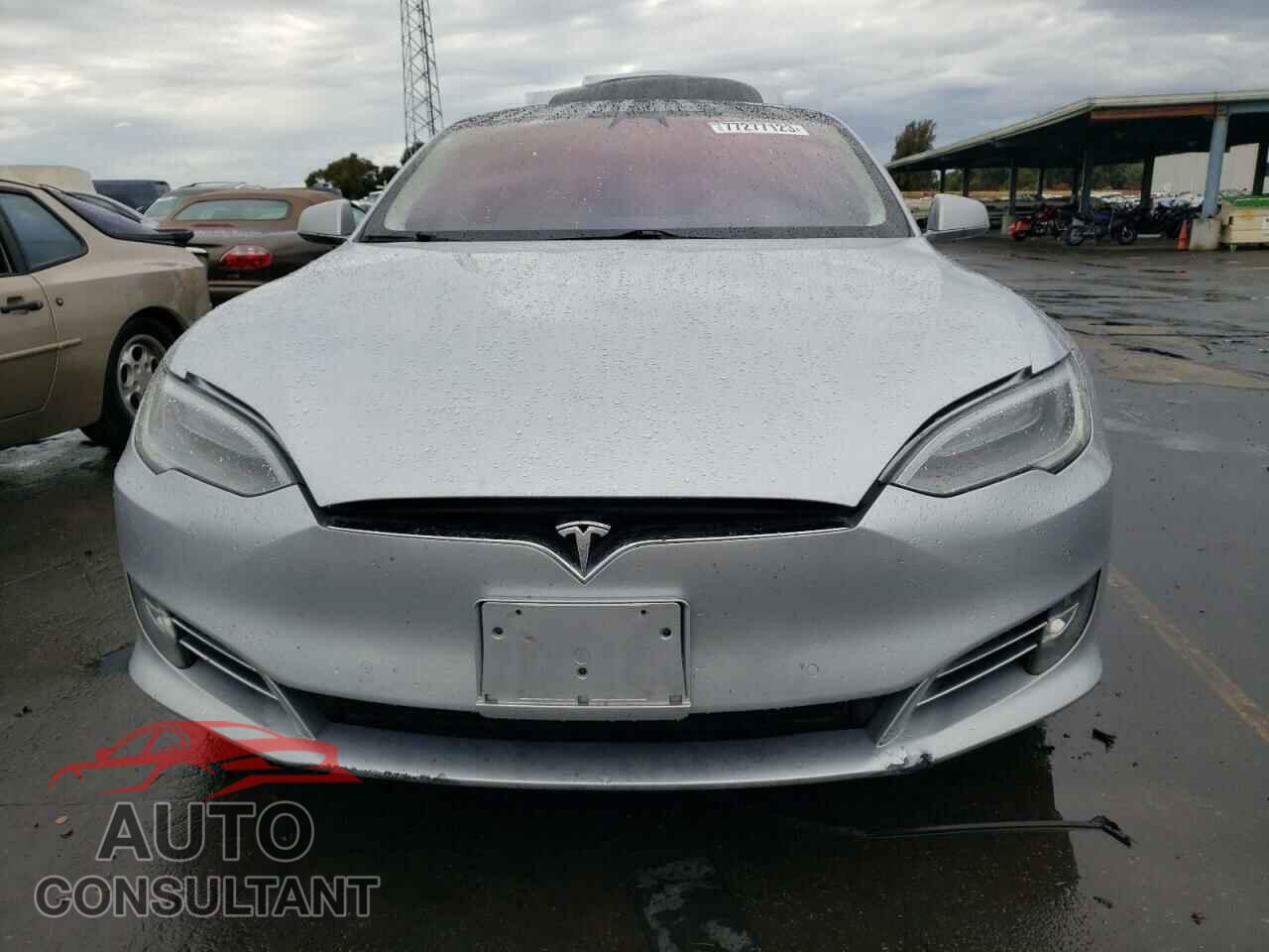 TESLA MODEL S 2018 - 5YJSA1E25JF253596