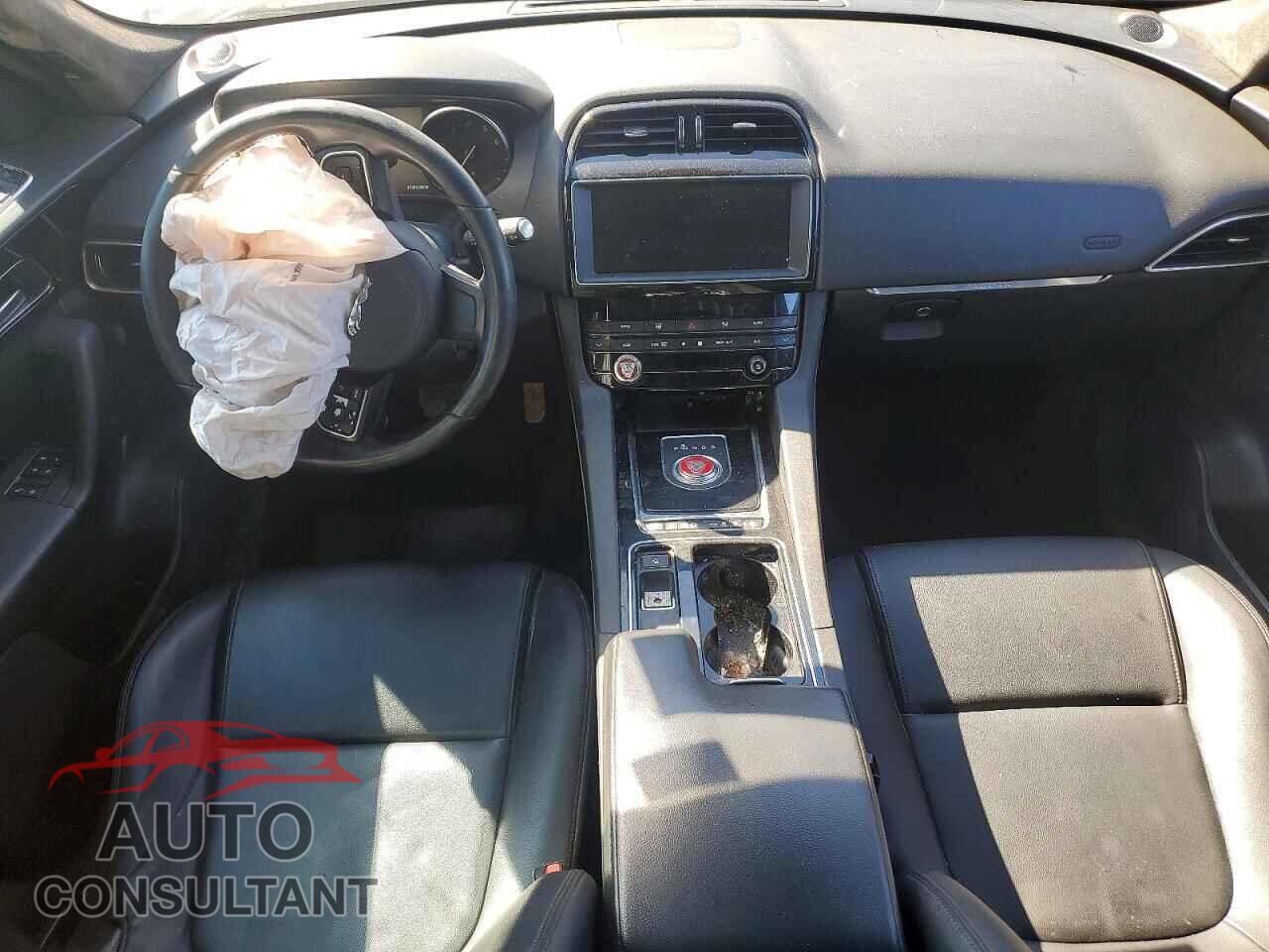 JAGUAR F-PACE 2020 - SADCJ2FX2LA645536