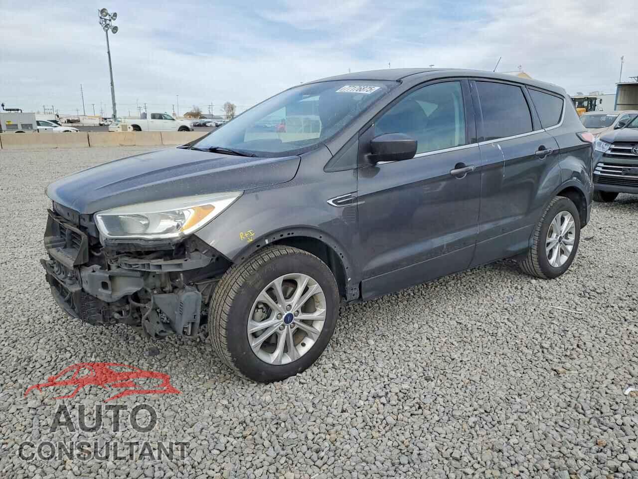 FORD ESCAPE 2017 - 1FMCU0GD2HUB53294