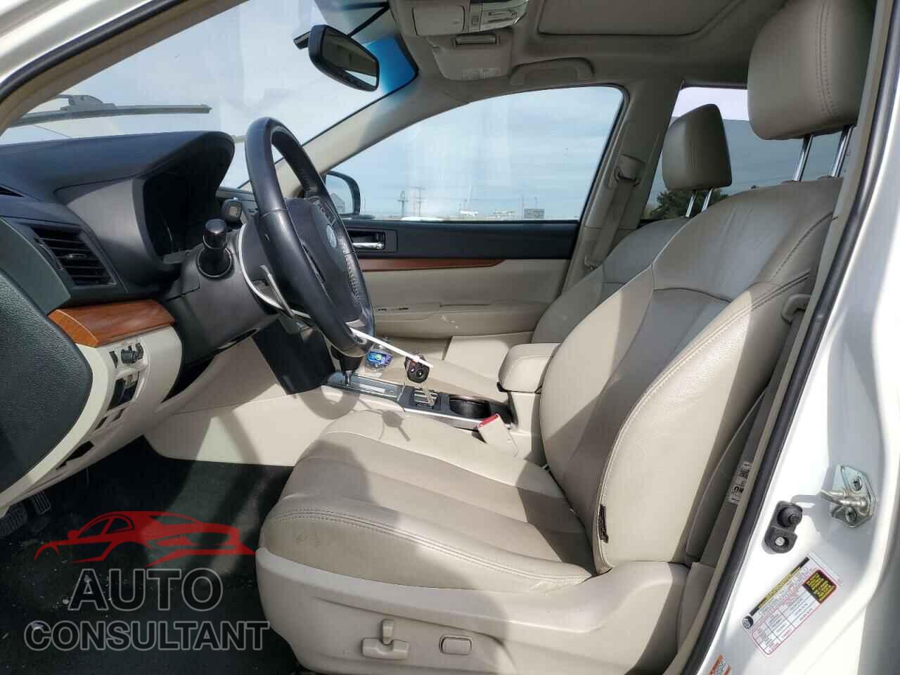 SUBARU OUTBACK 2014 - 4S4BRBLCXE3272136