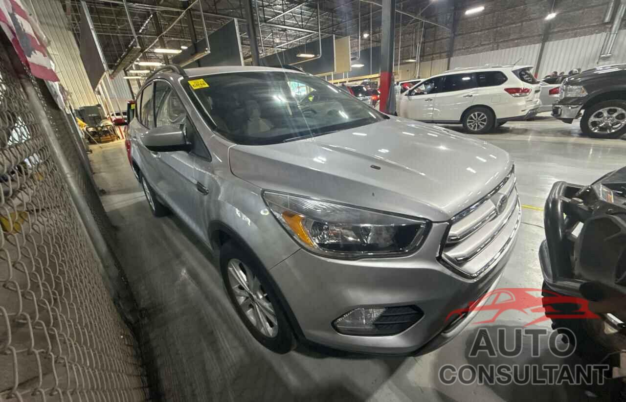 FORD ESCAPE 2018 - 1FMCU0GD8JUC61697