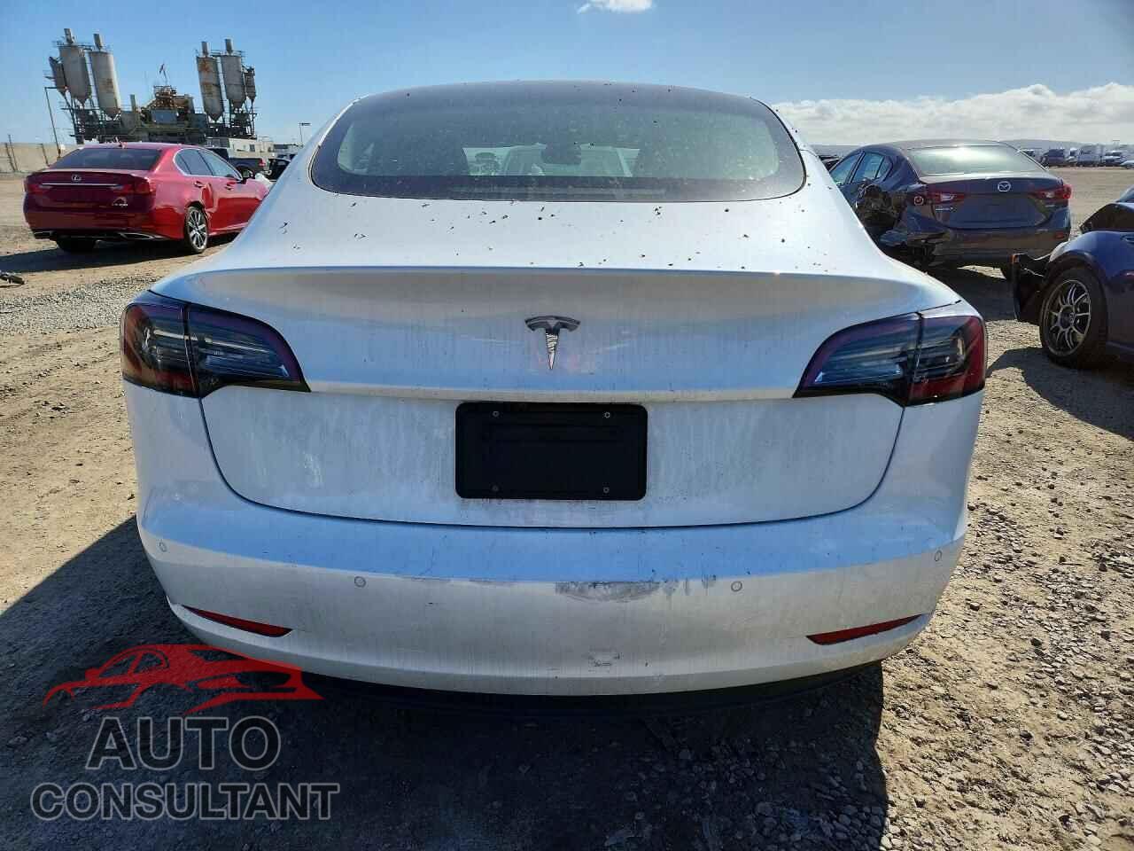 TESLA MODEL 3 2021 - 5YJ3E1EA3MF076972