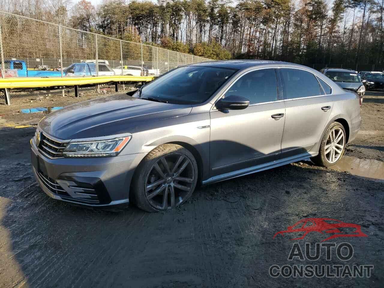 VOLKSWAGEN PASSAT 2019 - 1VWMA7A32KC003335