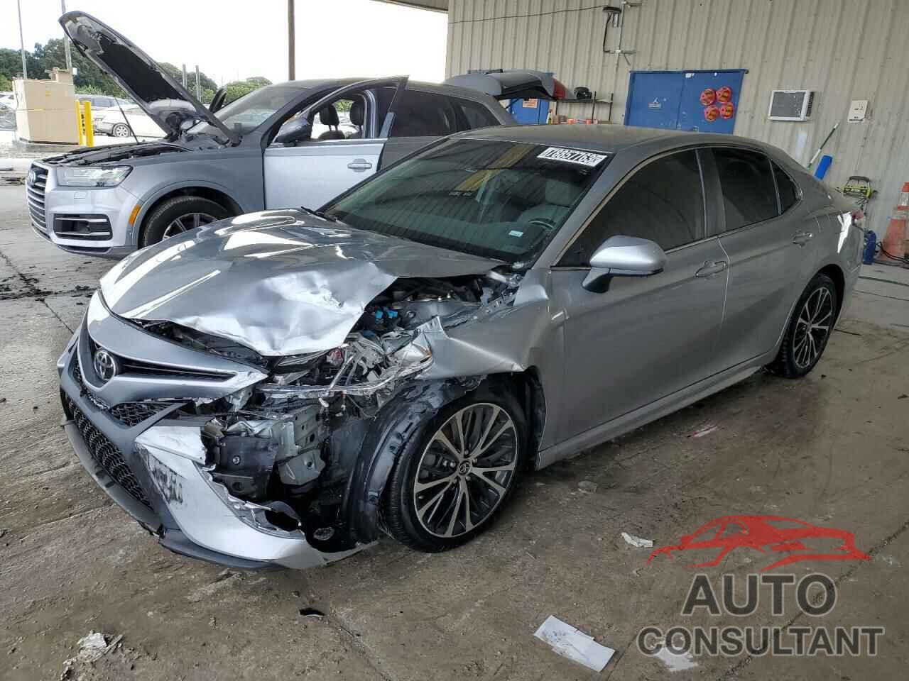 TOYOTA CAMRY 2020 - 4T1G11AK1LU358802