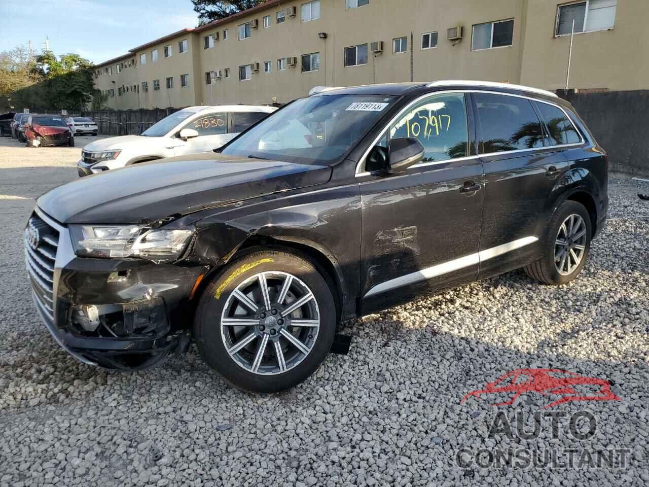 AUDI Q7 2019 - WA1LHAF75KD029533