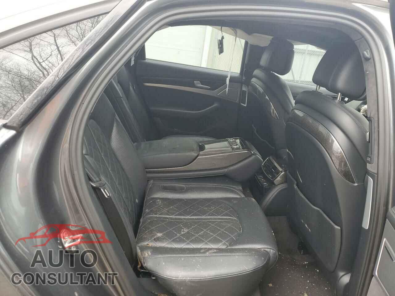 AUDI S8 2014 - WAUD2AFD2EN014470