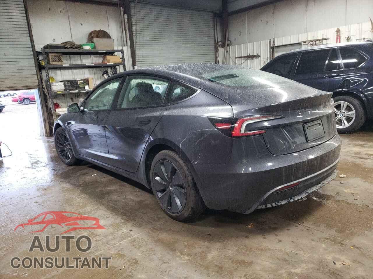 TESLA MODEL 3 2024 - 5YJ3E1EA3RF836910