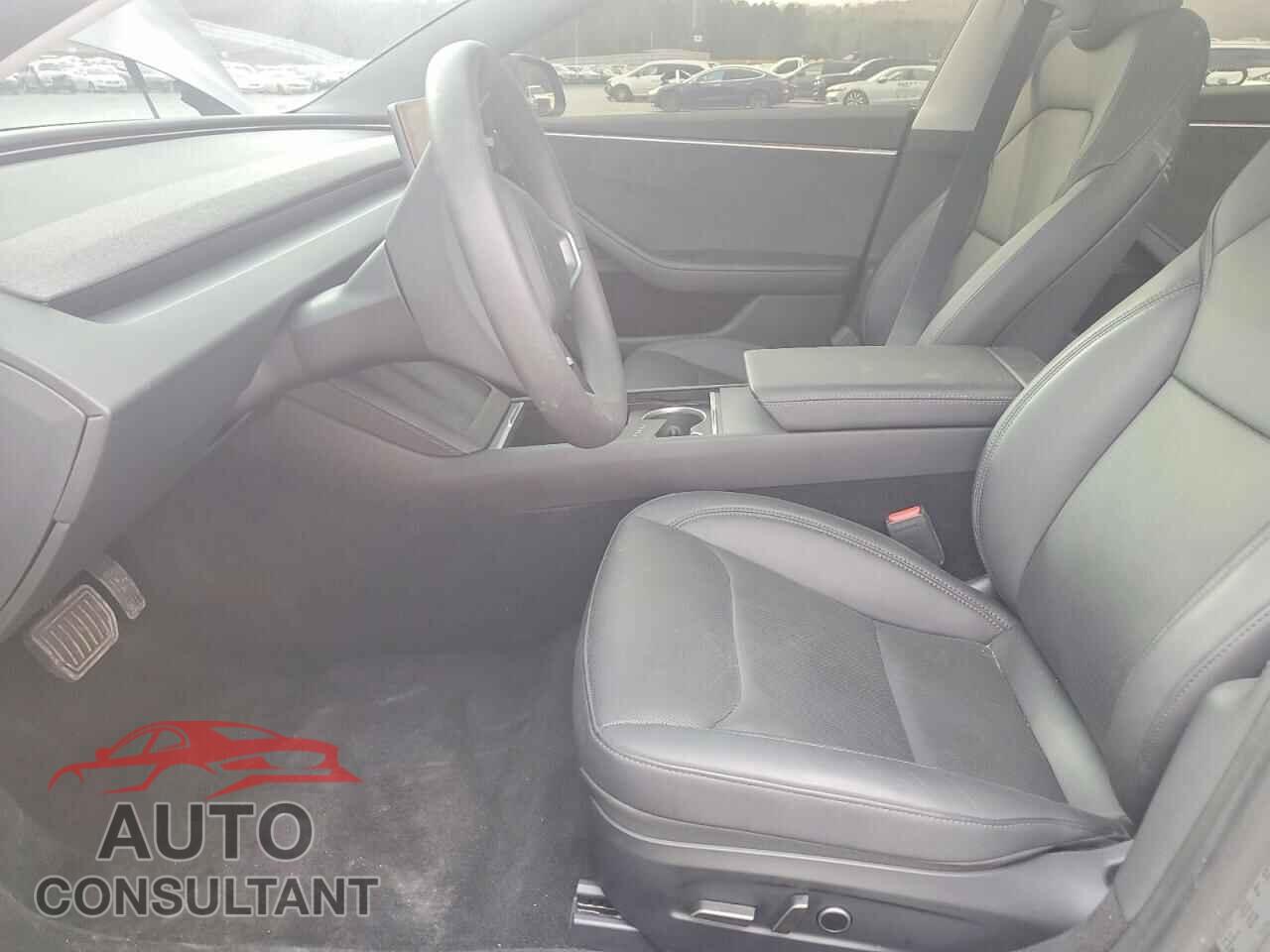 TESLA MODEL 3 2024 - 5YJ3E1EBXRF814394