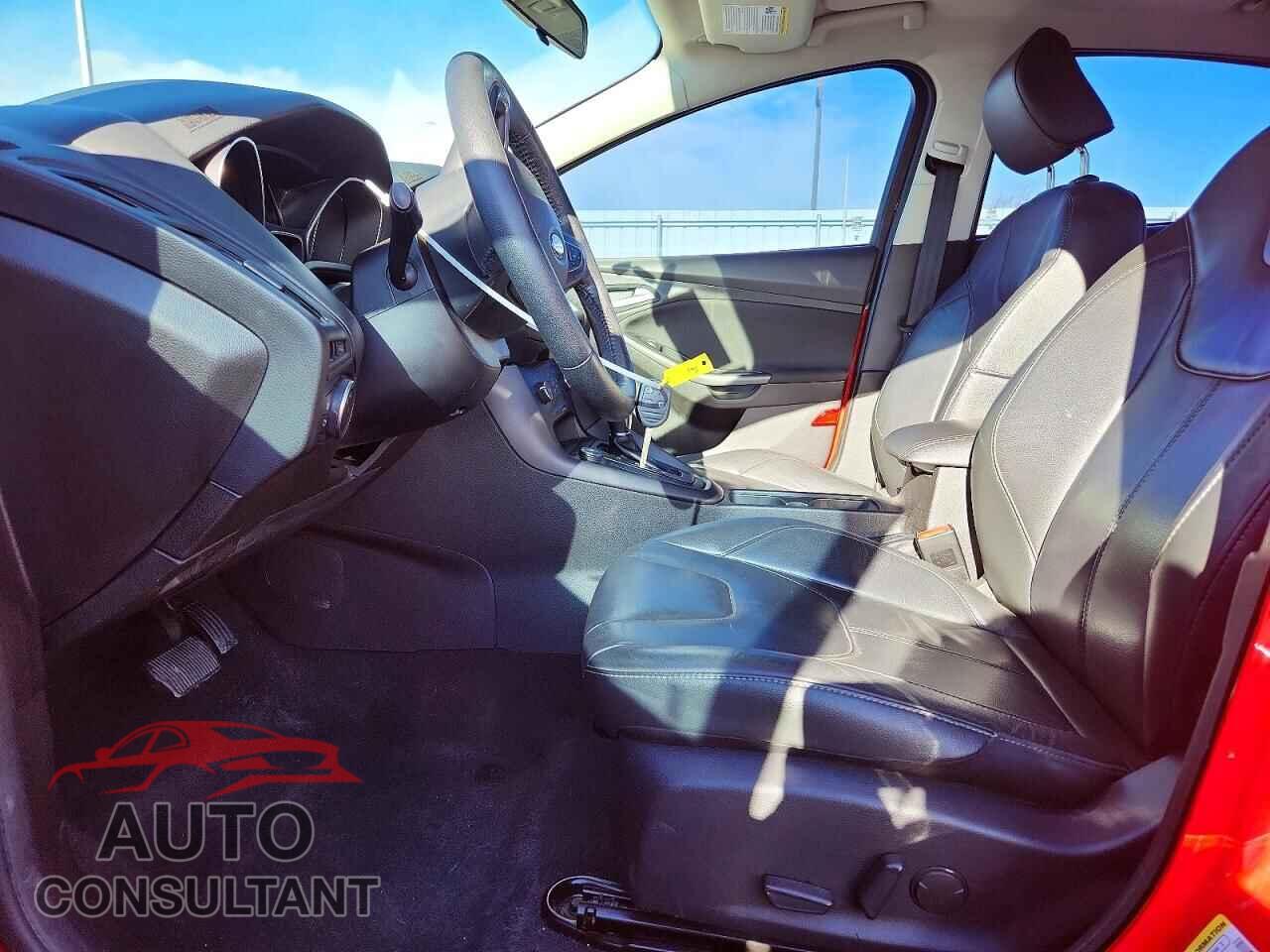 FORD FOCUS 2016 - 1FADP3F29GL325882