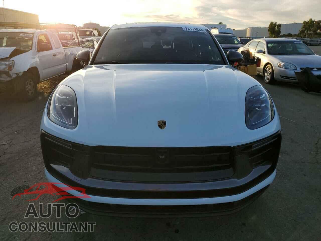 PORSCHE MACAN BASE 2024 - WP1AA2A53RLB17945