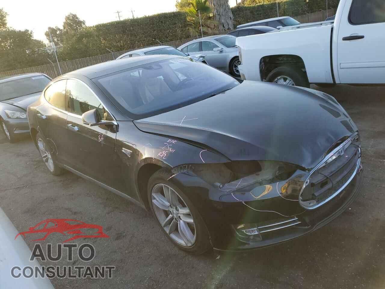 TESLA MODEL S 2015 - 5YJSA1E11FF117299