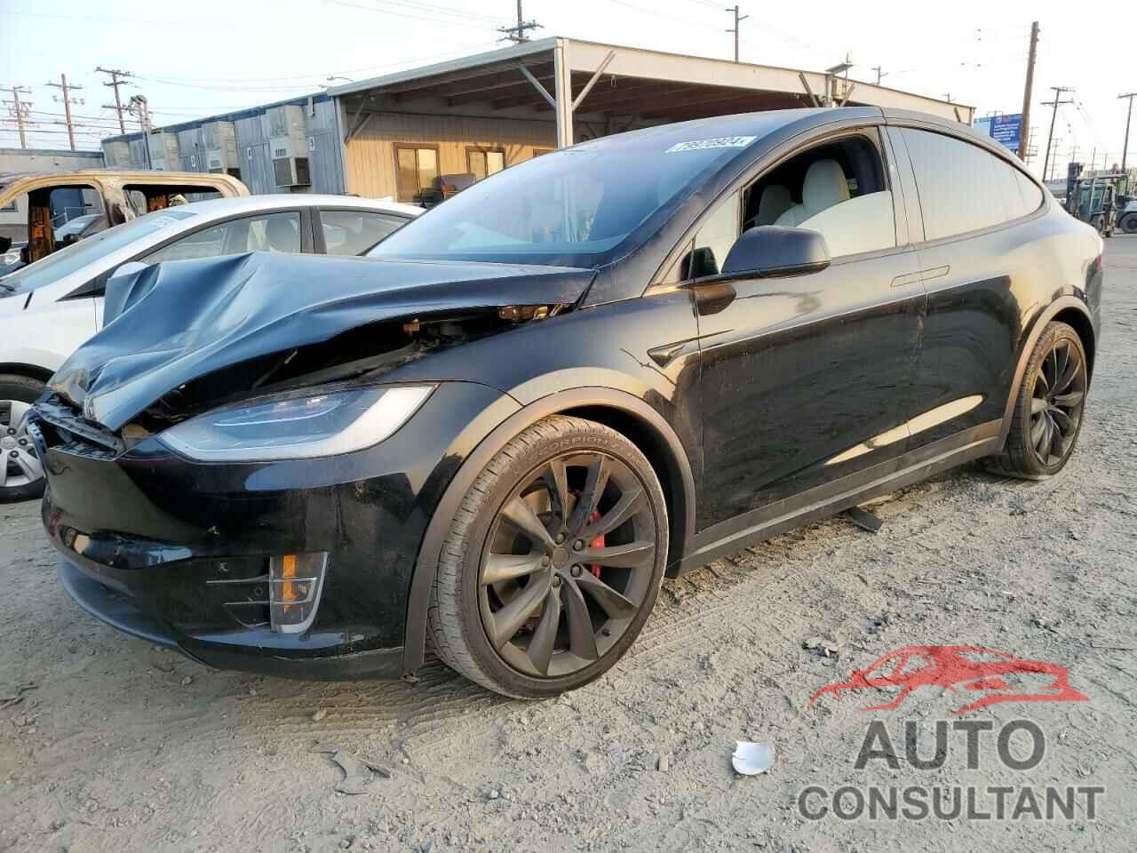 TESLA MODEL X 2020 - 5YJXCBE4XLF243513