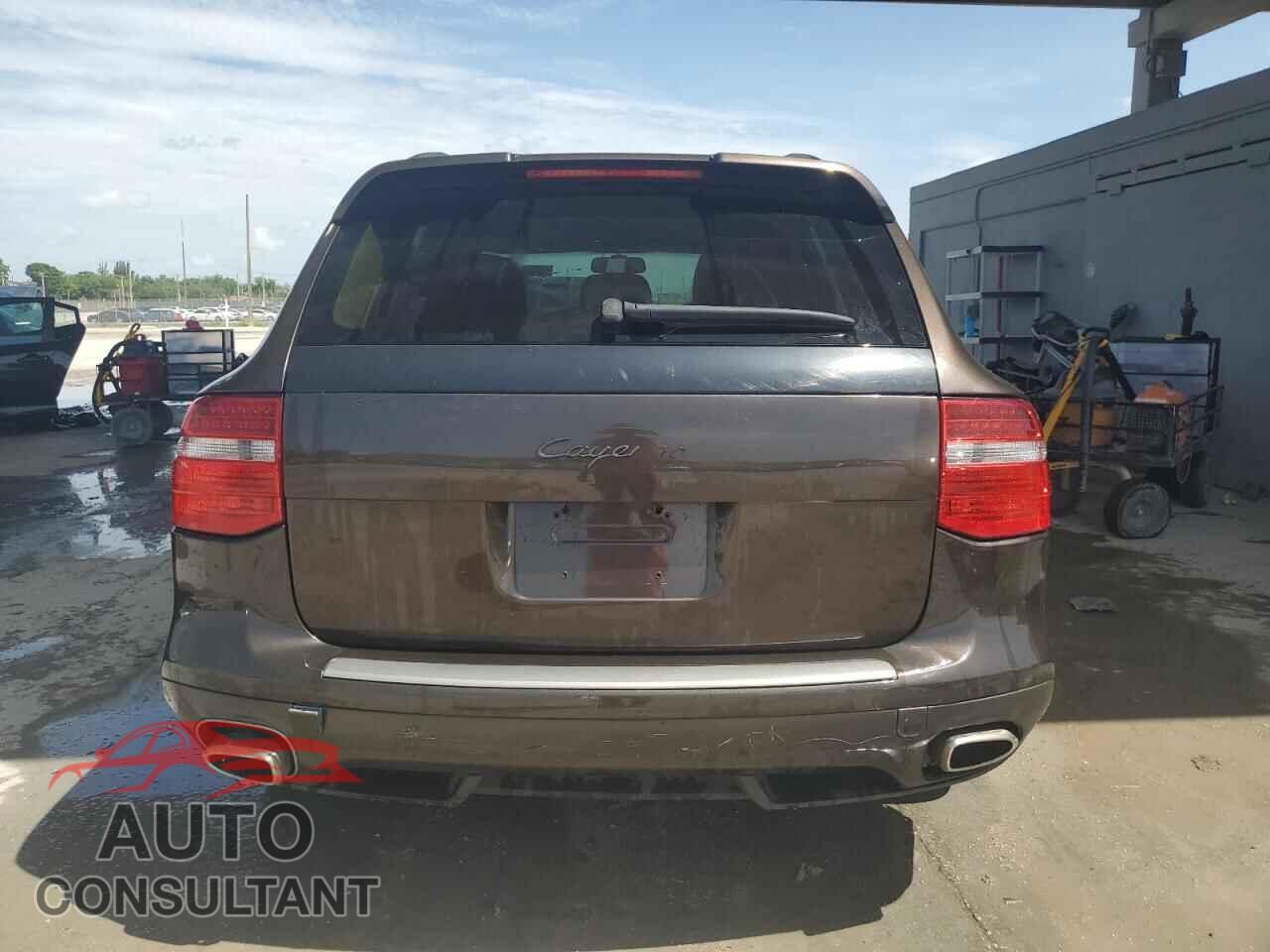 PORSCHE CAYENNE 2010 - WP1AA2AP5ALA06593