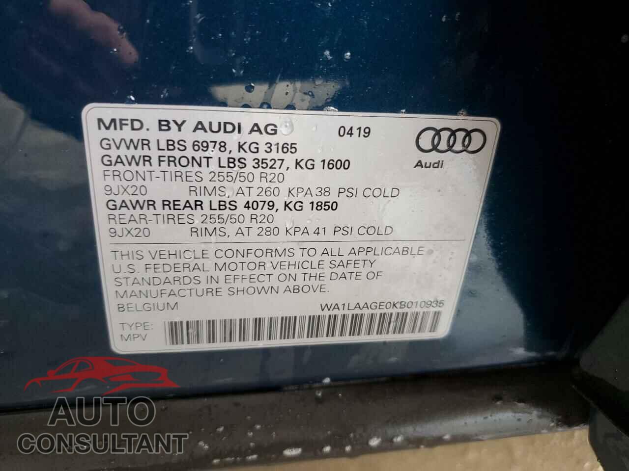 AUDI E-TRON 2019 - WA1LAAGE0KB010935
