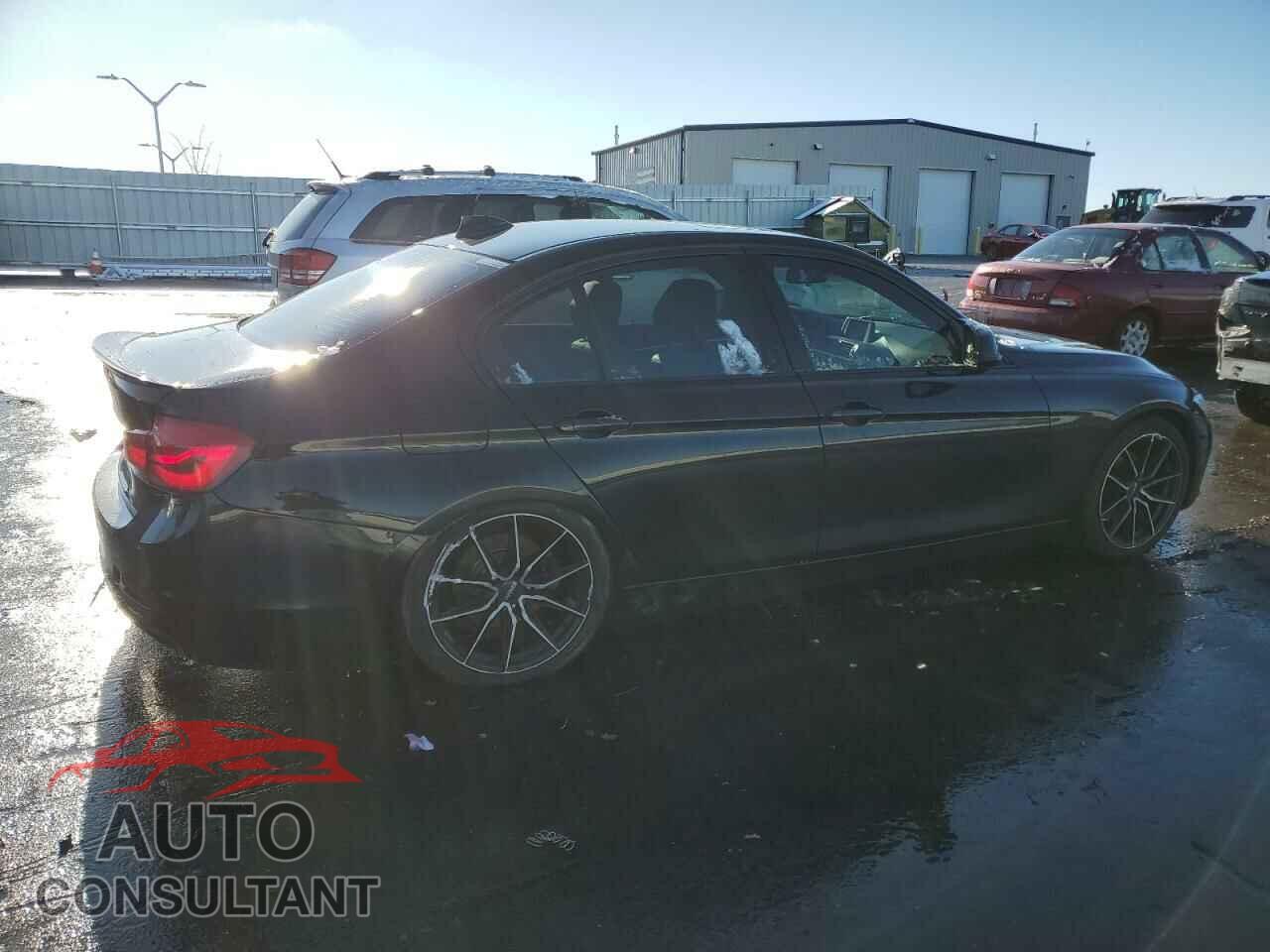 BMW 3 SERIES 2016 - WBA8E3G51GNU02692