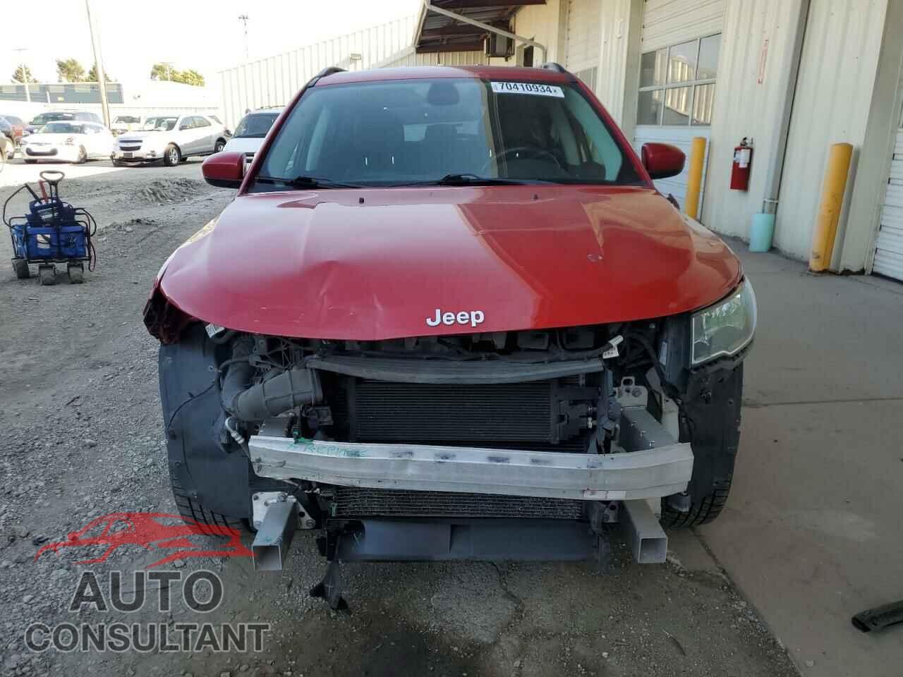 JEEP COMPASS 2018 - 3C4NJDBB2JT232449