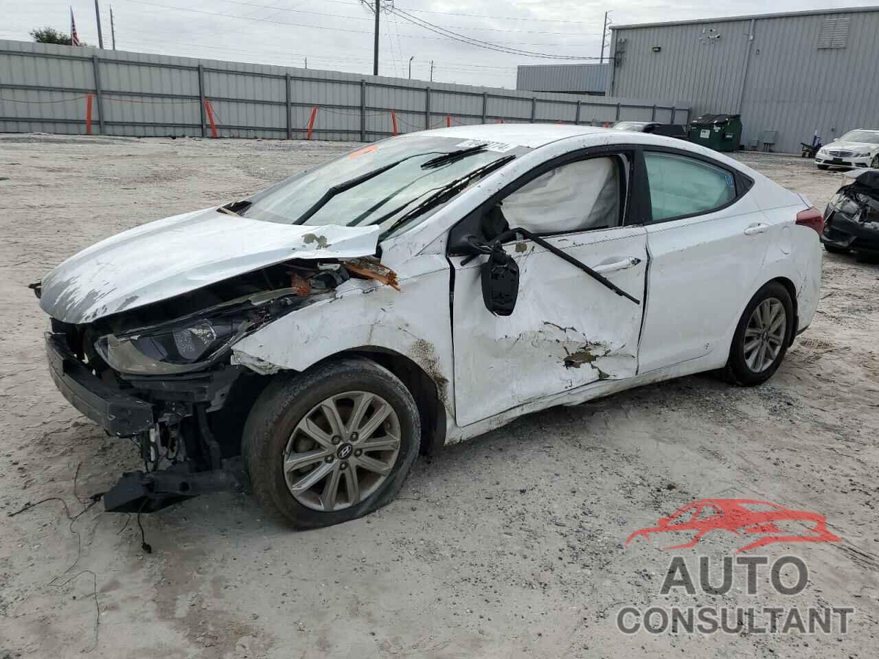 HYUNDAI ELANTRA 2016 - 5NPDH4AE5GH661158