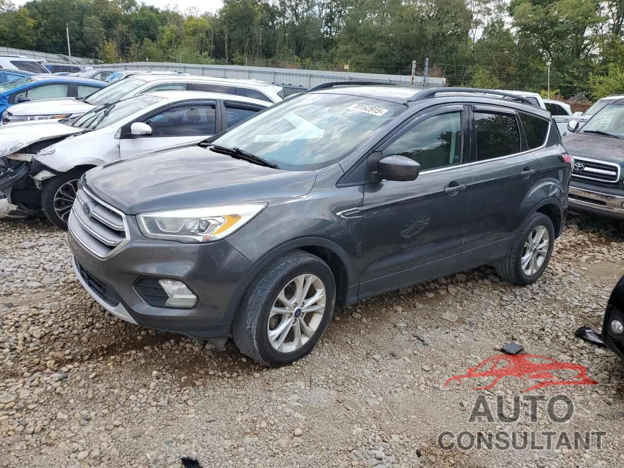 FORD ESCAPE 2017 - 1FMCU0GD1HUD64972