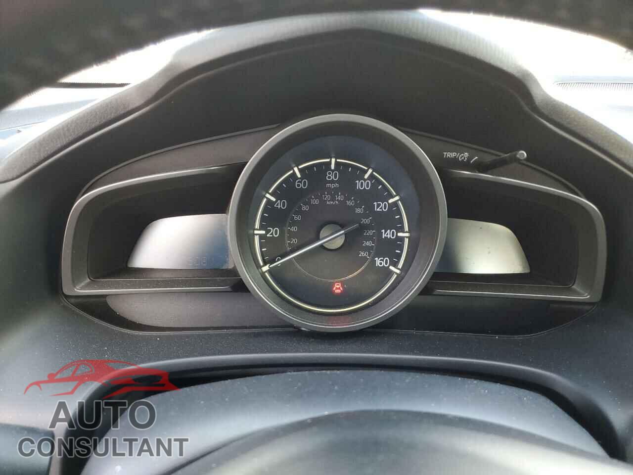 MAZDA 3 2018 - 3MZBN1V38JM191973