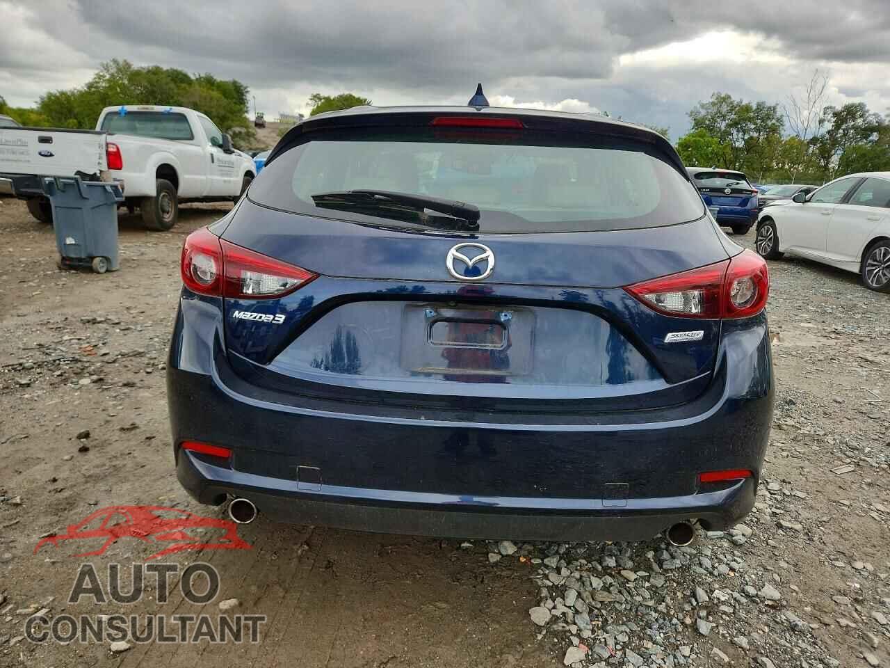 MAZDA 3 2018 - 3MZBN1M39JM202187