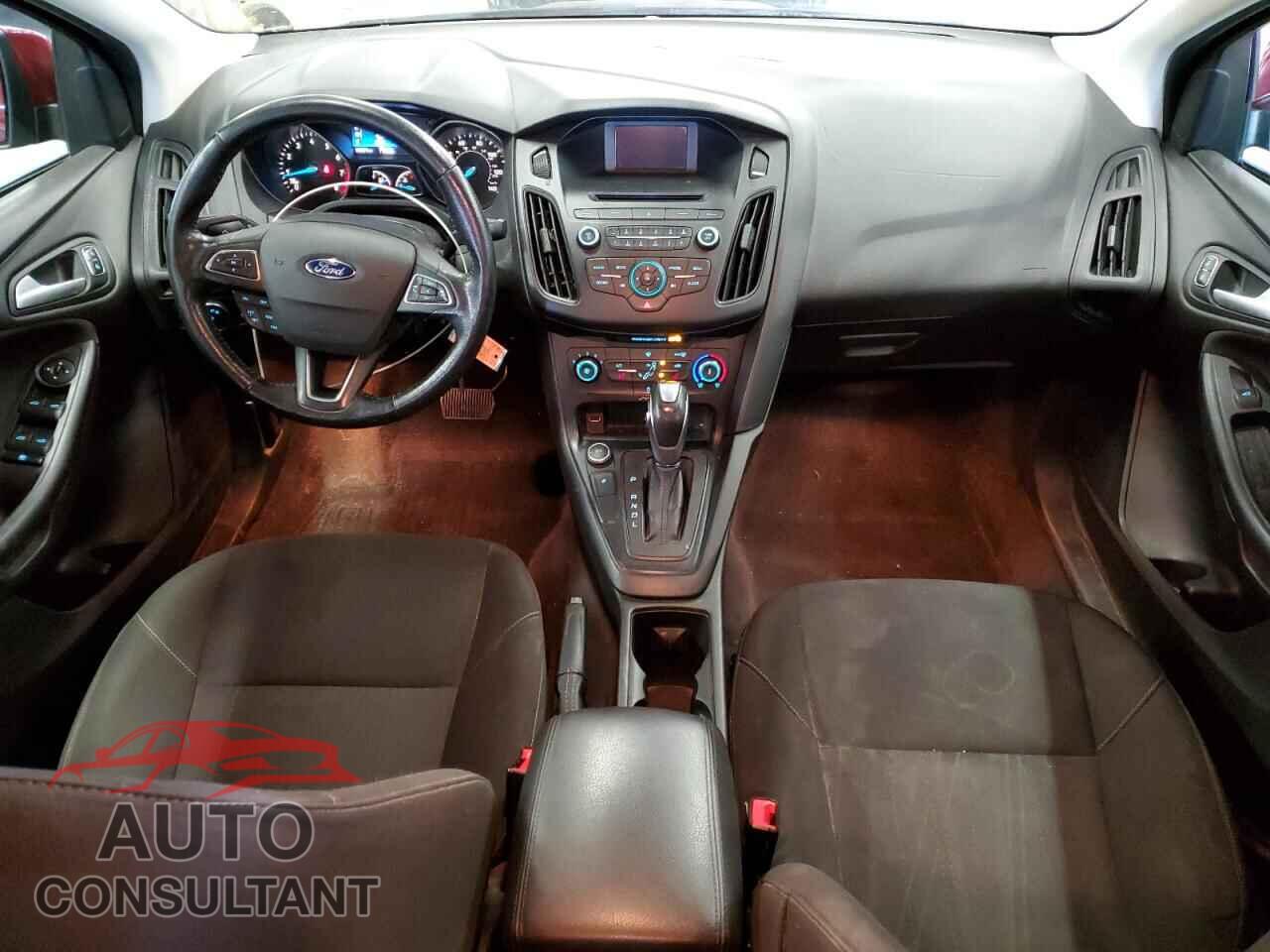 FORD FOCUS 2015 - 1FADP3F21FL362195