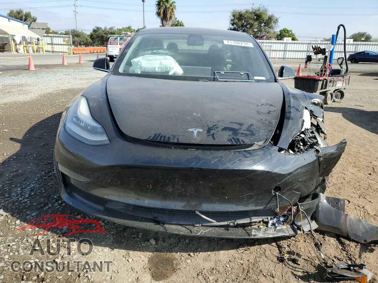 TESLA MODEL 3 2018 - 5YJ3E1EA4JF172850