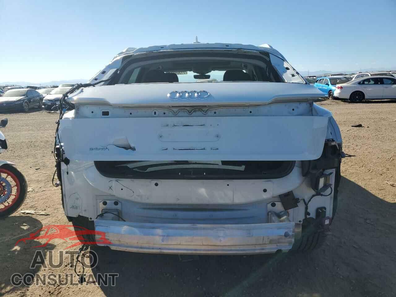AUDI E-TRON 2019 - WA1LAAGE0KB021496
