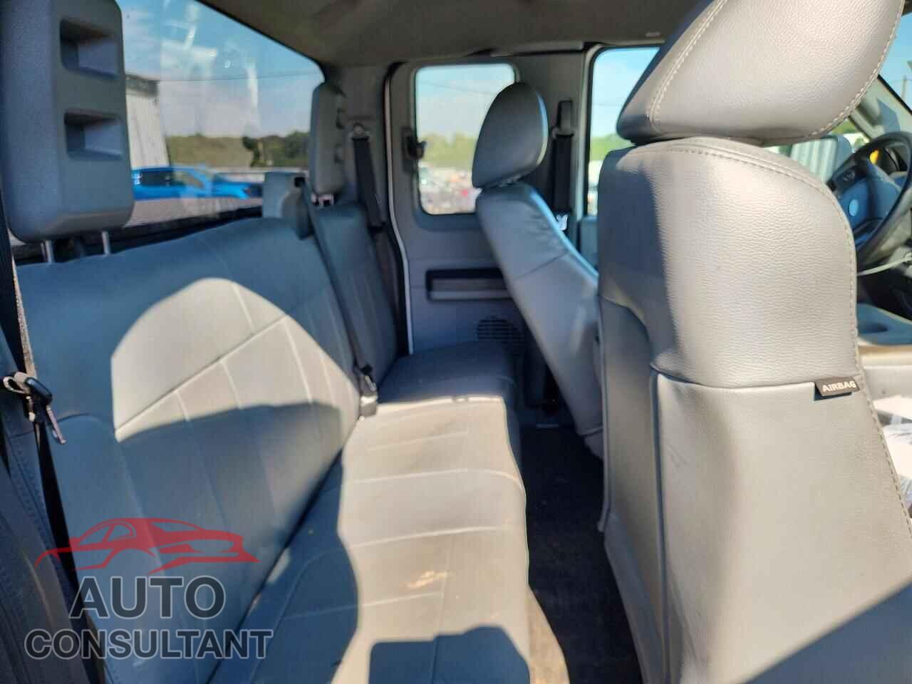 FORD F250 2012 - 1FT7X2A61CEB77169
