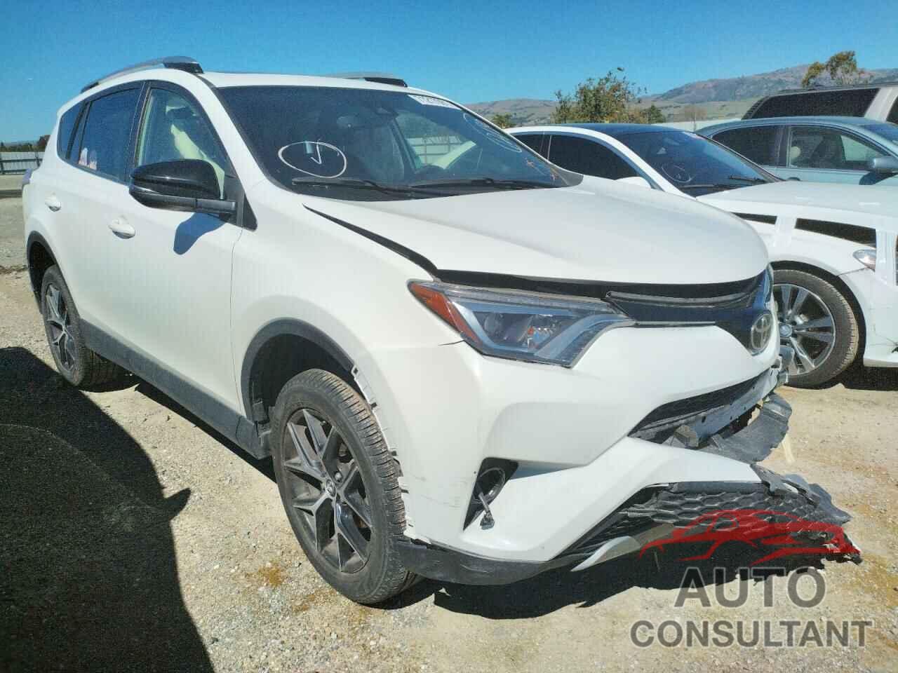 TOYOTA RAV4 2018 - JTMNFREV7JJ188542