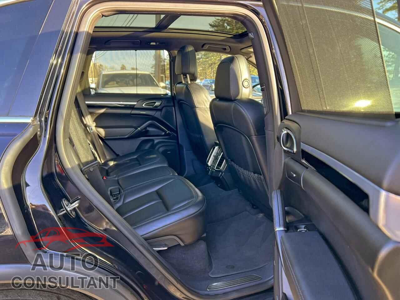 PORSCHE CAYENNE 2016 - WP1AB2A25GLA93079