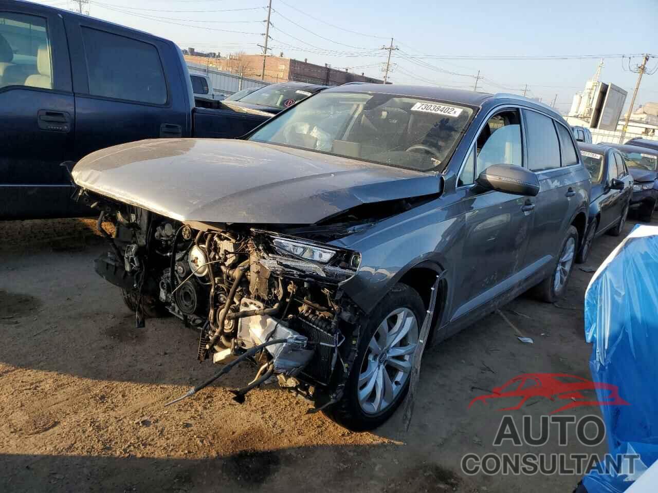 AUDI Q7 2018 - WA1LAAF71JD002901