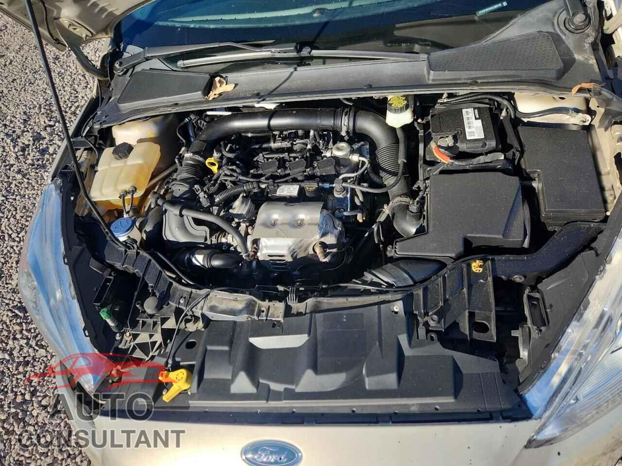 FORD FOCUS 2017 - 1FADP3FE4HL309746