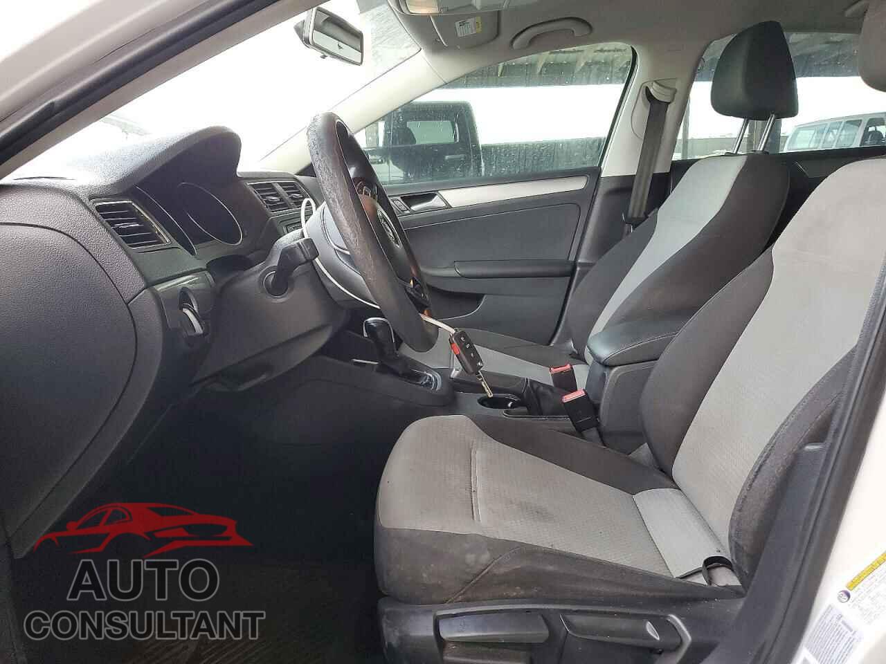 VOLKSWAGEN JETTA 2017 - 3VW2B7AJ2HM277175