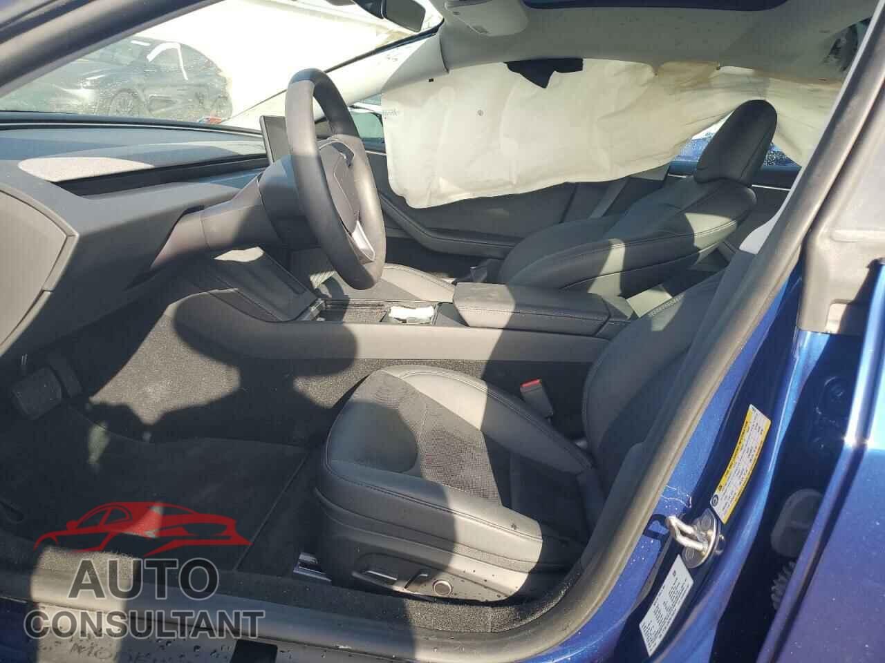 TESLA MODEL 3 2024 - 5YJ3E1EB2RF759018