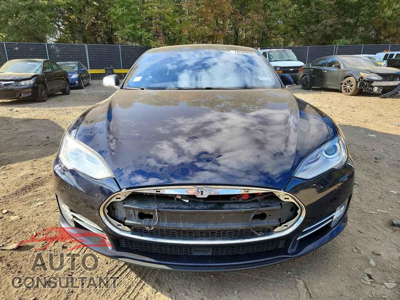 TESLA MODEL S 2015 - 5YJSA1H28FF087531