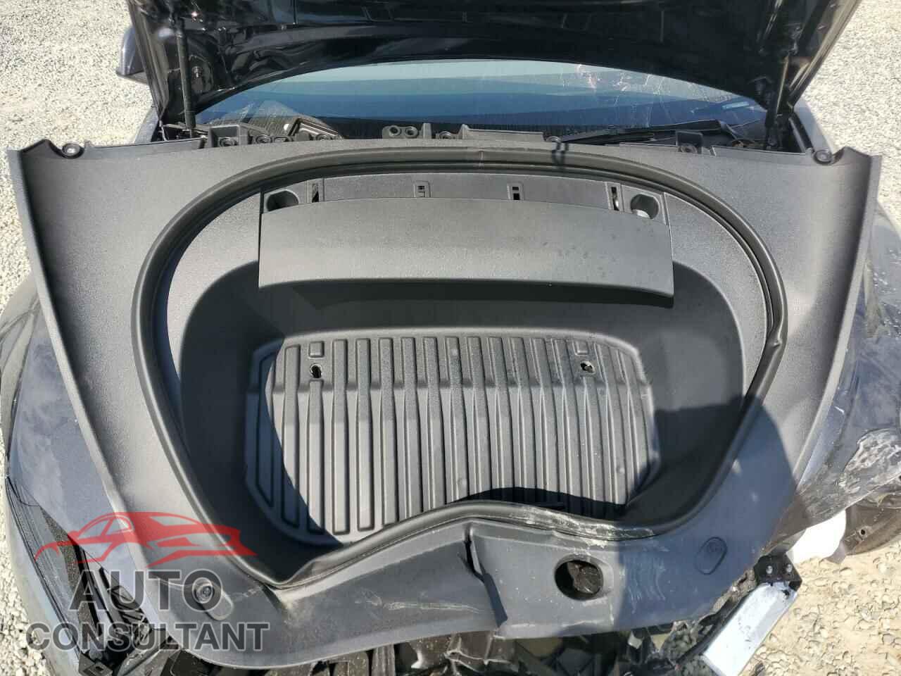 TESLA MODEL 3 2024 - 5YJ3E1EAXRF763549