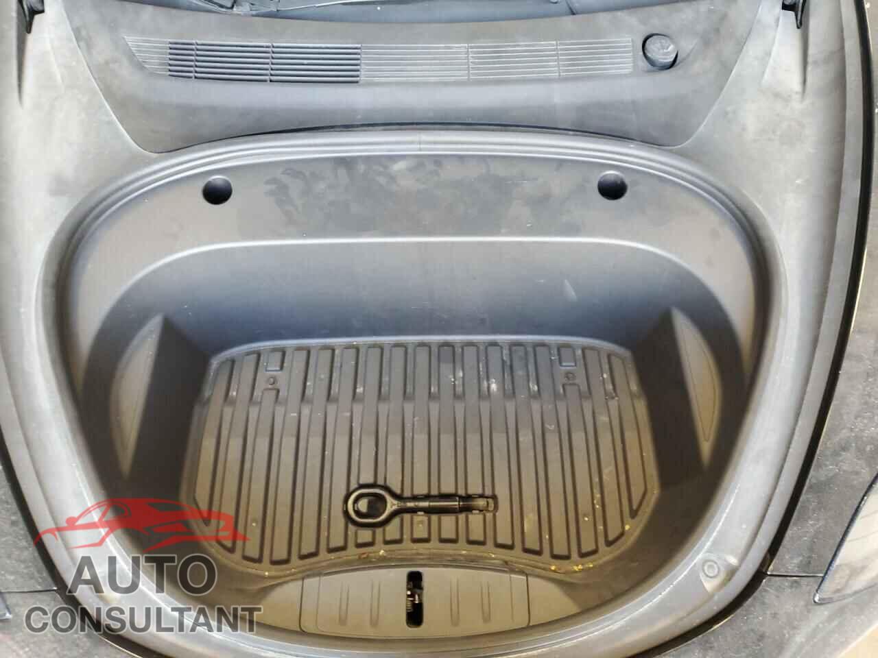 TESLA MODEL 3 2023 - 5YJ3E1EA6PF439351