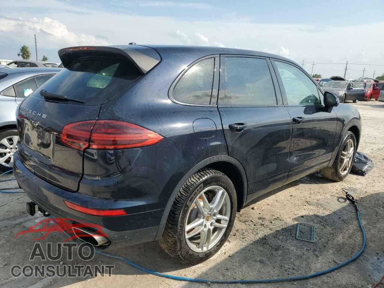 PORSCHE CAYENNE 2016 - WP1AA2A27GKA36133