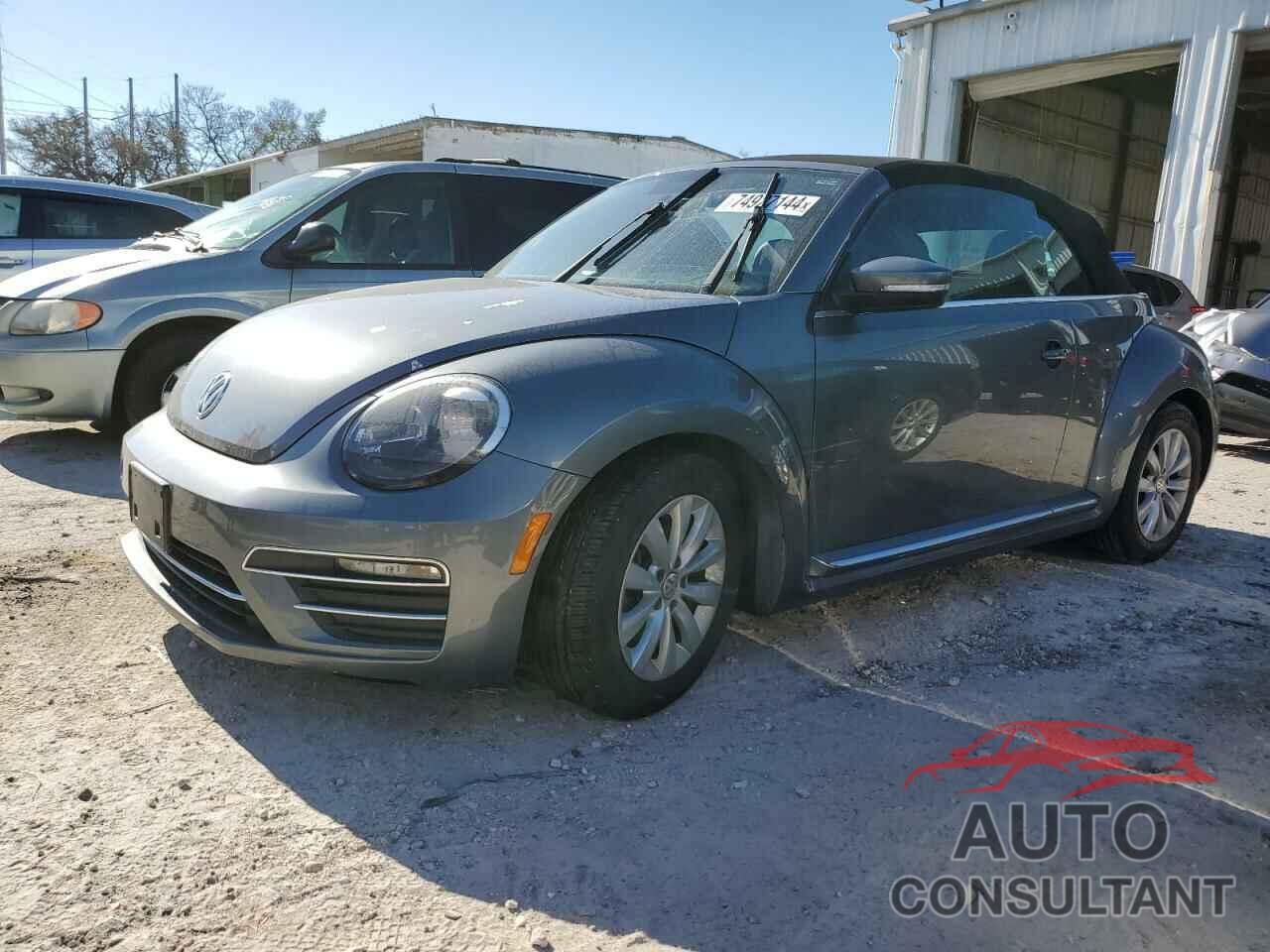 VOLKSWAGEN BEETLE 2018 - 3VW5DAAT1JM514721