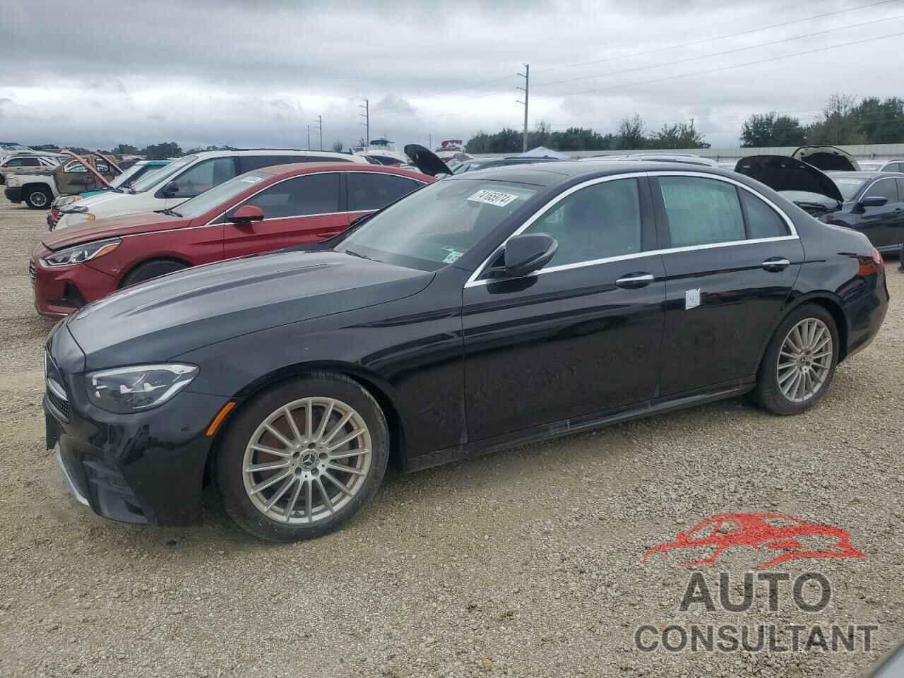 MERCEDES-BENZ E-CLASS 2022 - W1KZF8EB0NB052860
