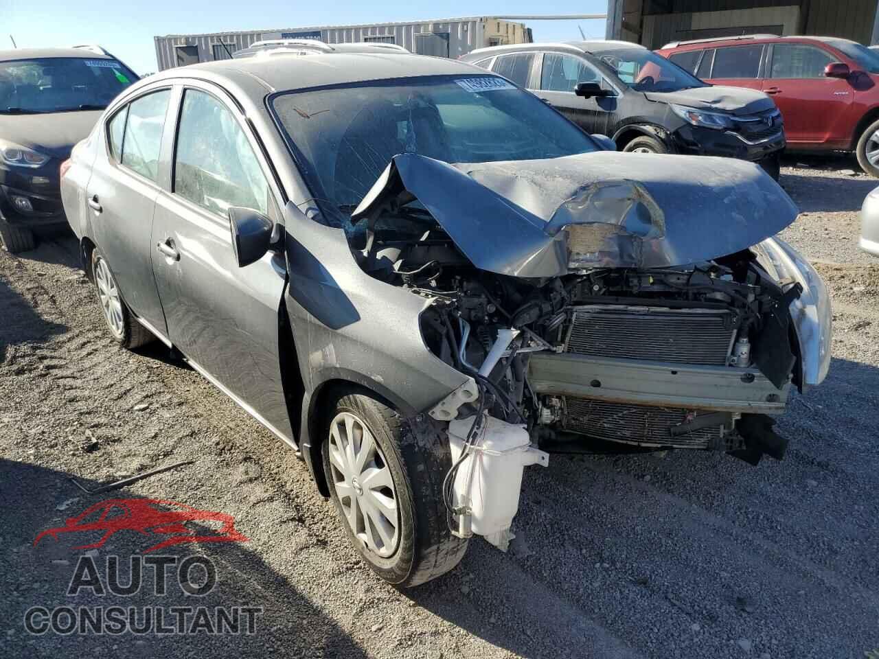 NISSAN VERSA 2017 - 3N1CN7AP3HL888974