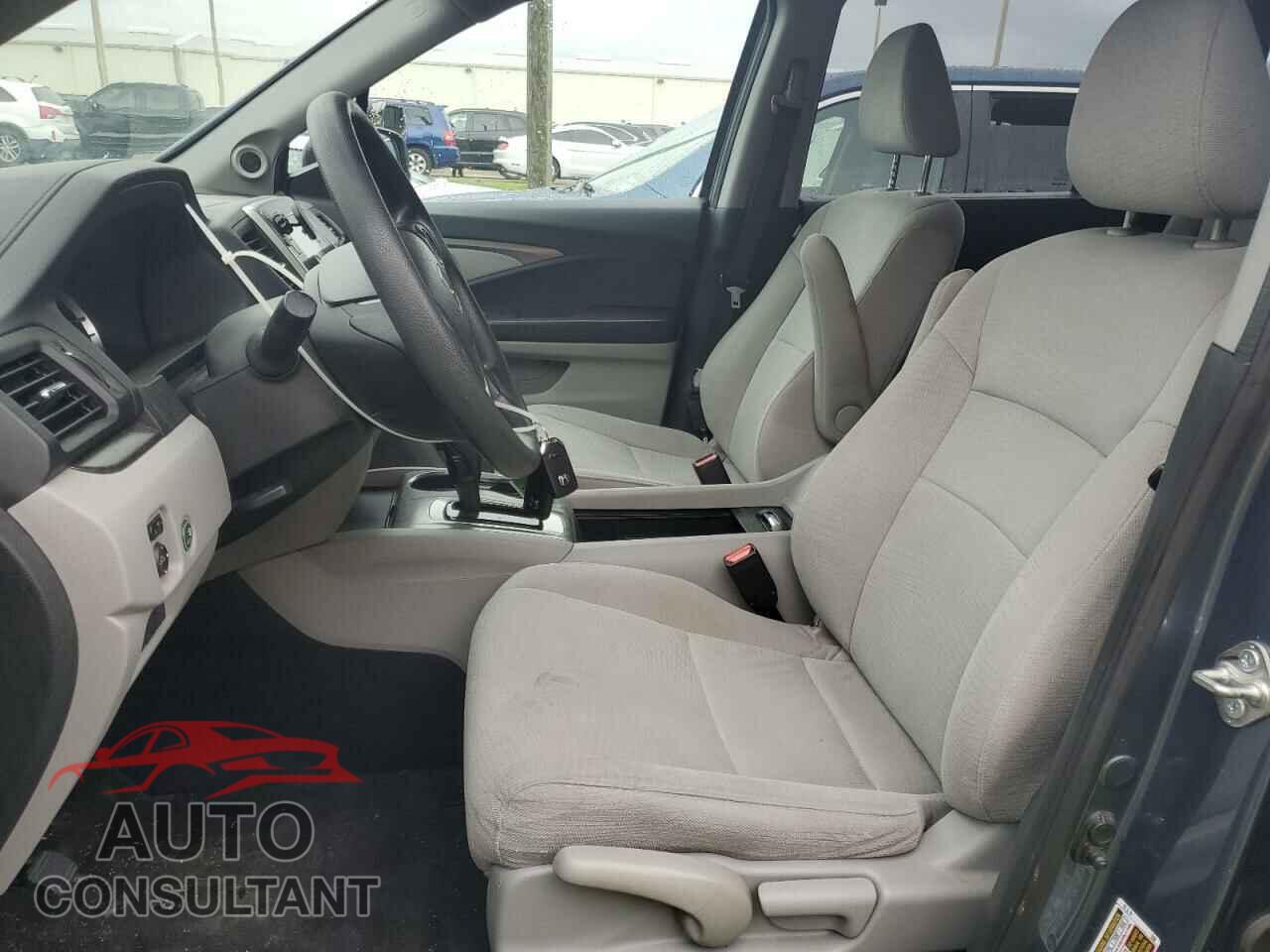HONDA PILOT 2017 - 5FNYF5H17HB044005