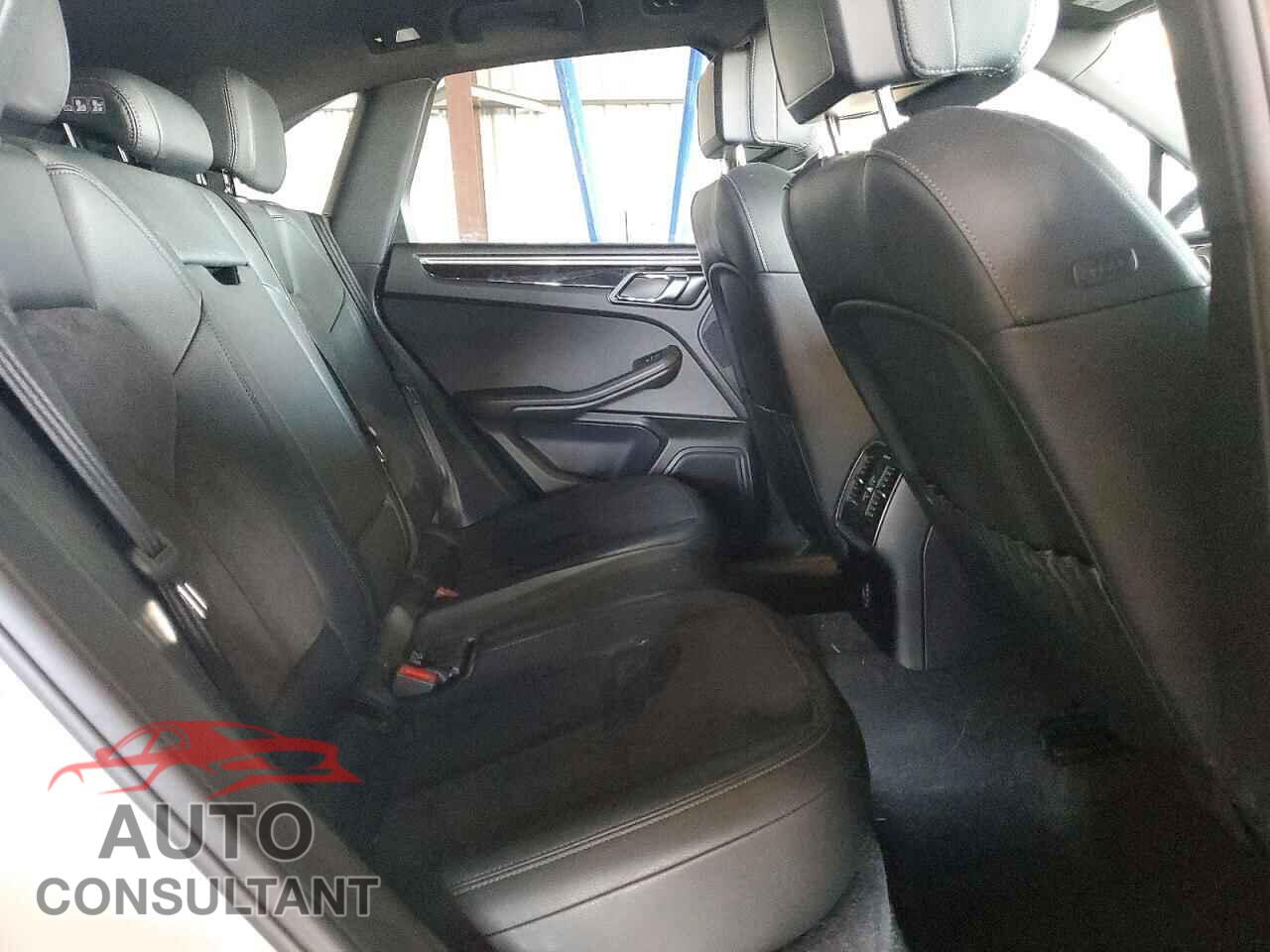 PORSCHE MACAN 2018 - WP1AA2A58JLB14754