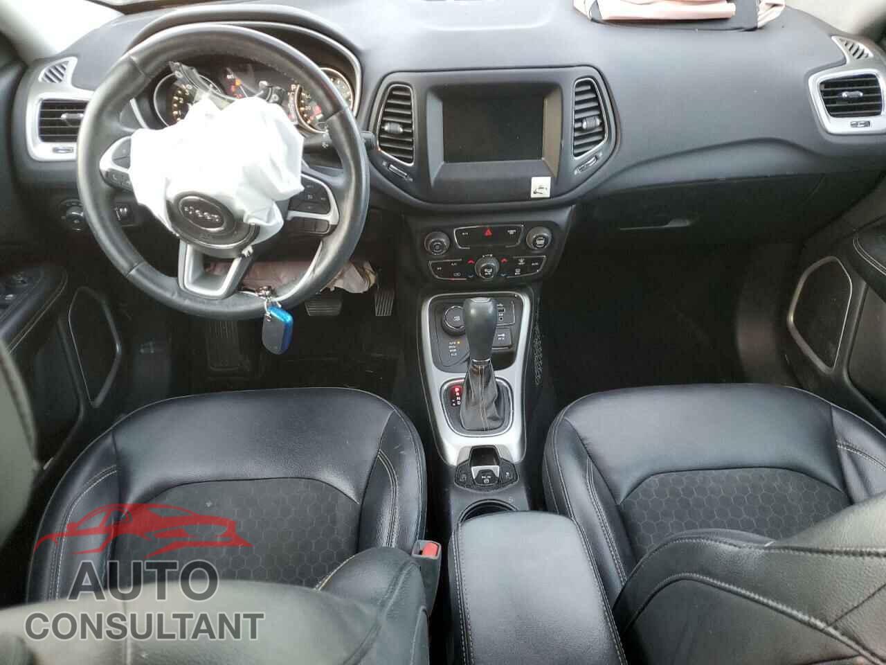 JEEP COMPASS 2018 - 3C4NJDBB5JT176362