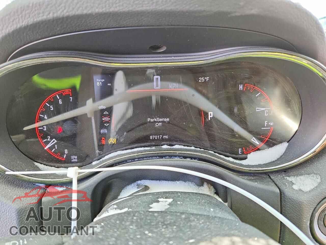 DODGE DURANGO 2018 - 1C4RDJDG1JC261811