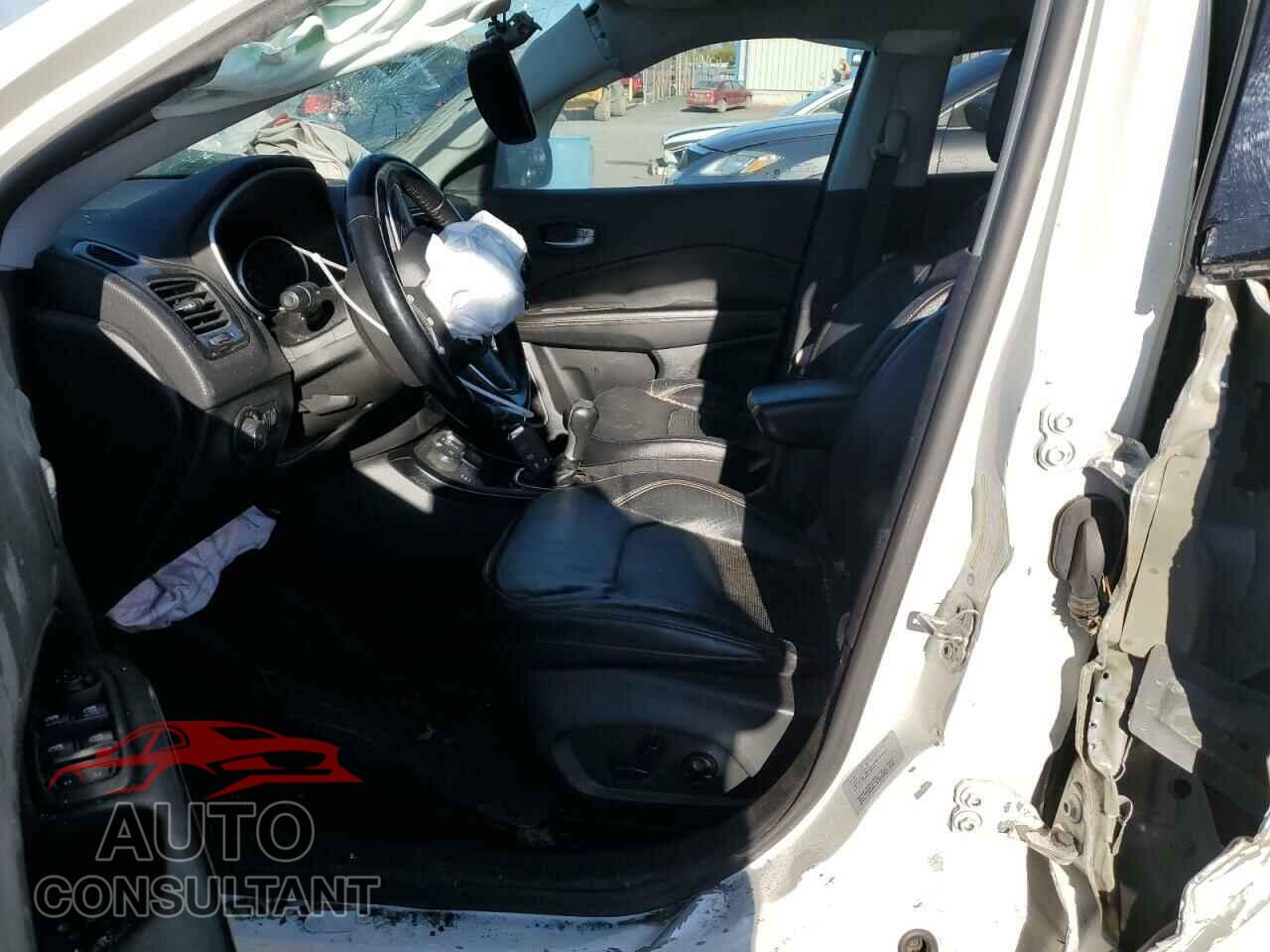 JEEP COMPASS 2017 - 3C4NJDCB8HT639670