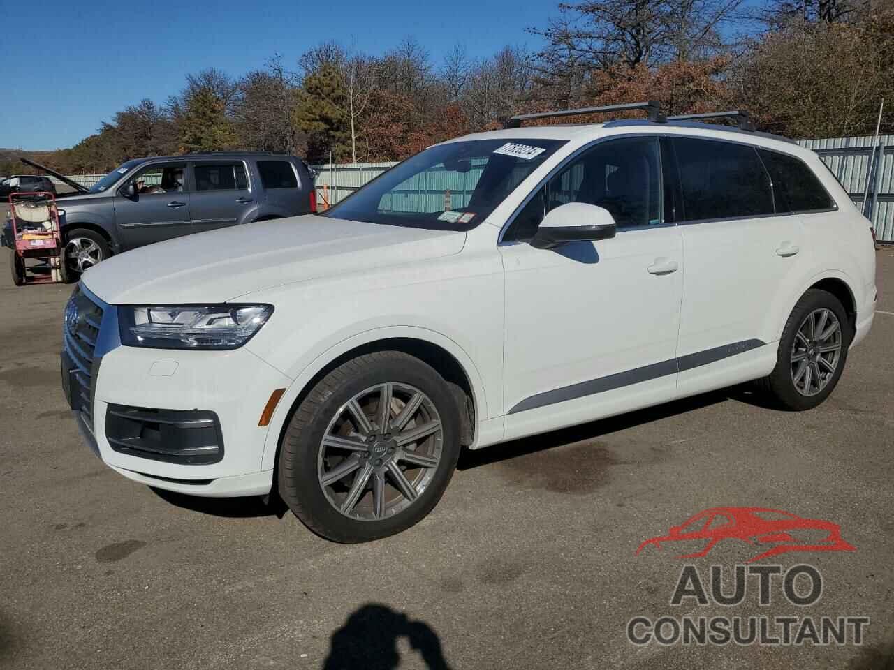 AUDI Q7 2018 - WA1LAAF70JD050695