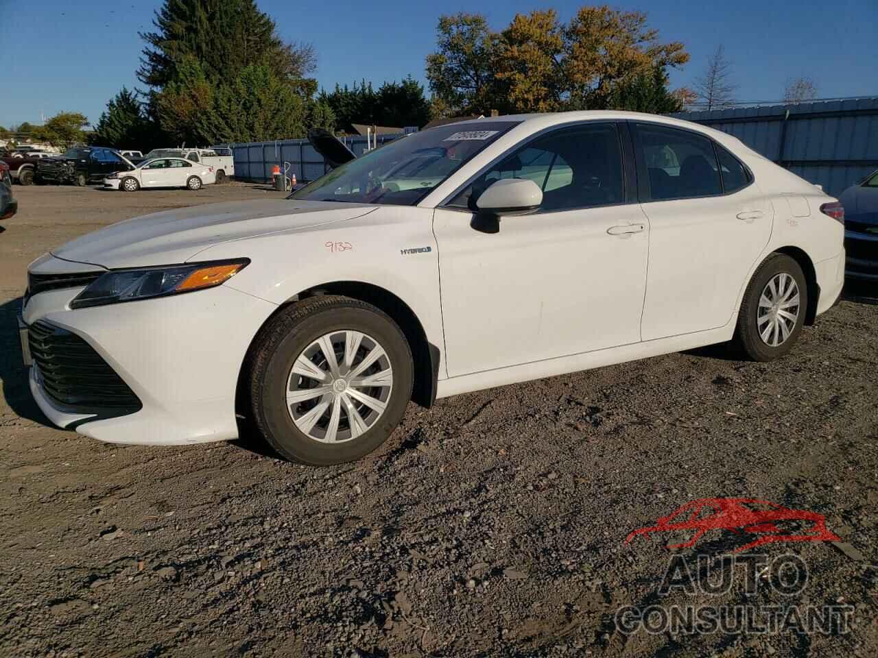 TOYOTA CAMRY 2018 - 4T1B31HK2JU004262