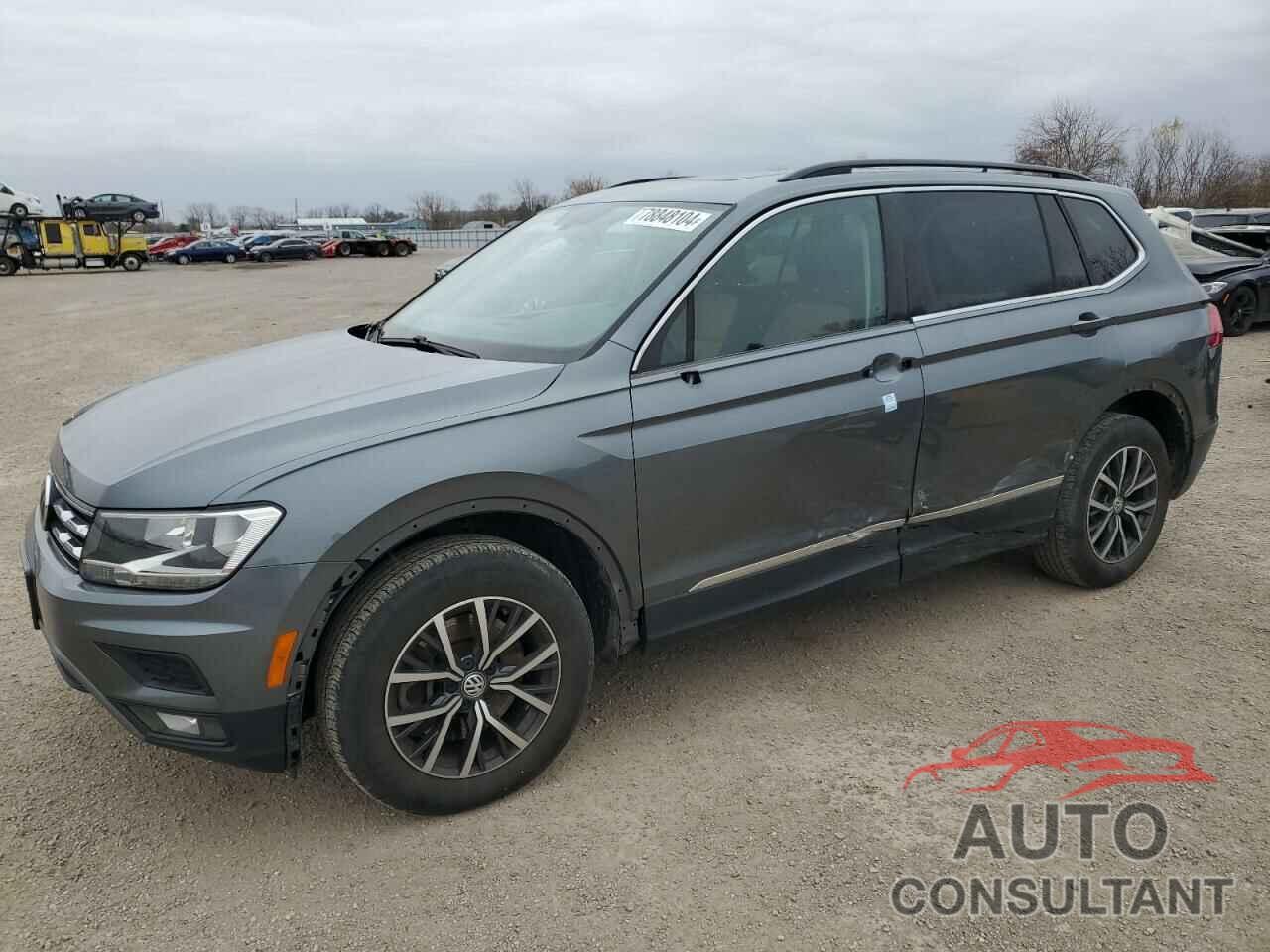 VOLKSWAGEN TIGUAN 2018 - 3VV2B7AX7JM088424