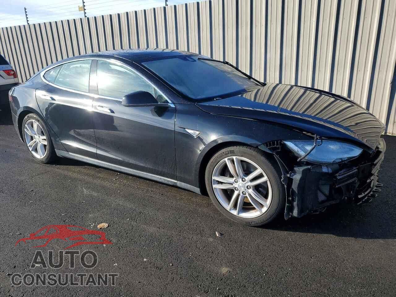 TESLA MODEL S 2015 - 5YJSA1E28FF115249